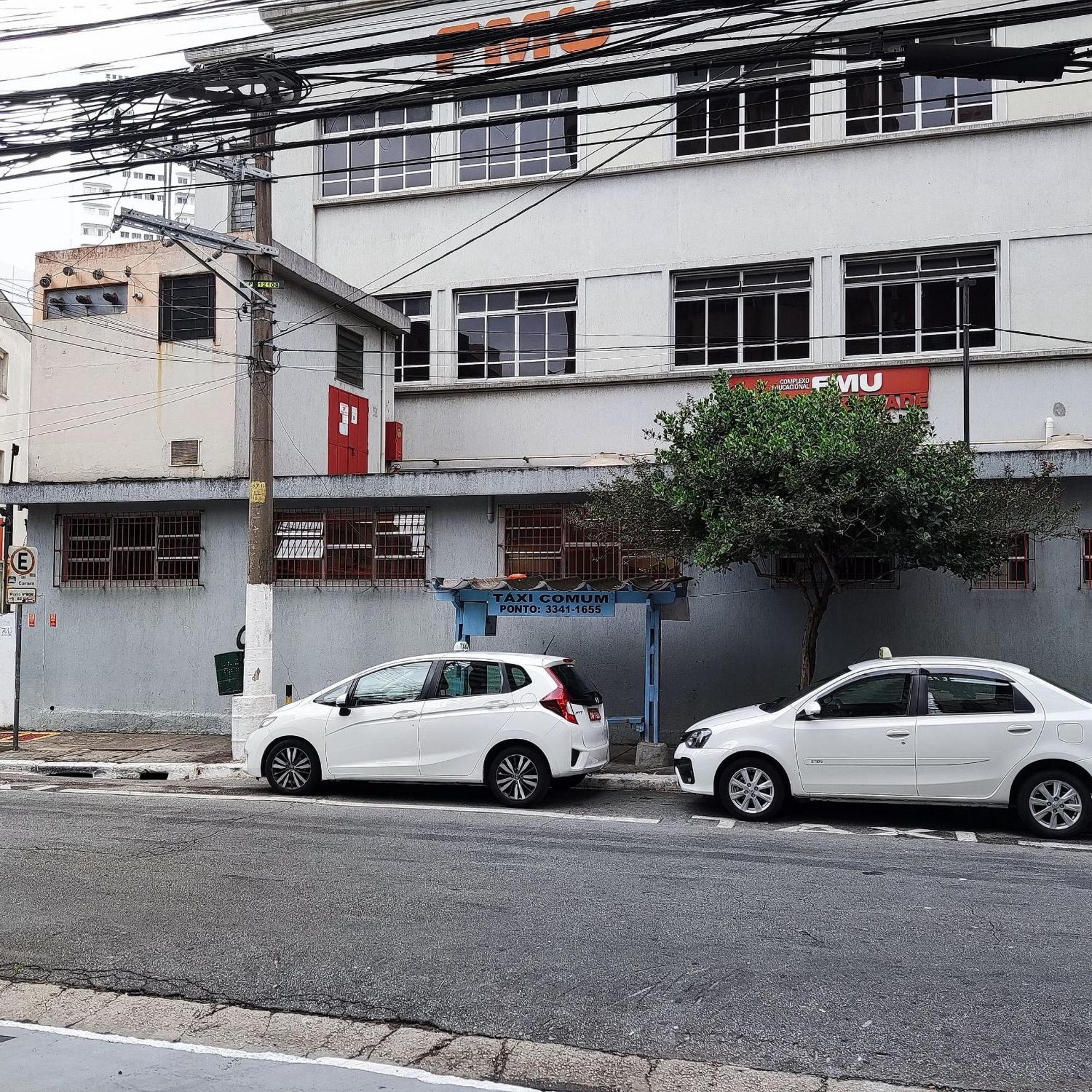Apartamento Tranquilo Garagem, Hakka, Feirinha E Hospitais Apartamento